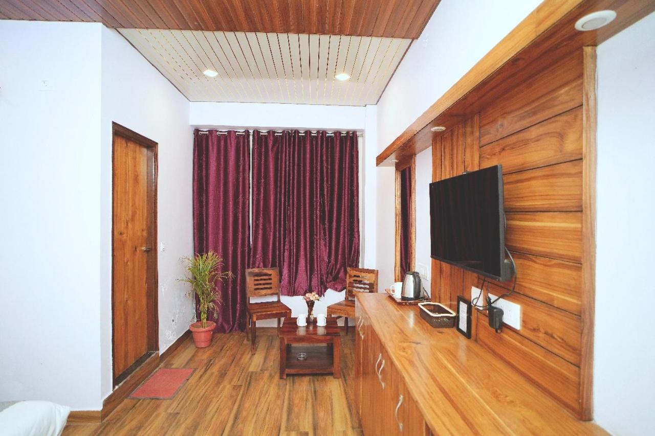 Hotel Kasauli View Cafe Restaurant Open Terrace Mountain View Zewnętrze zdjęcie