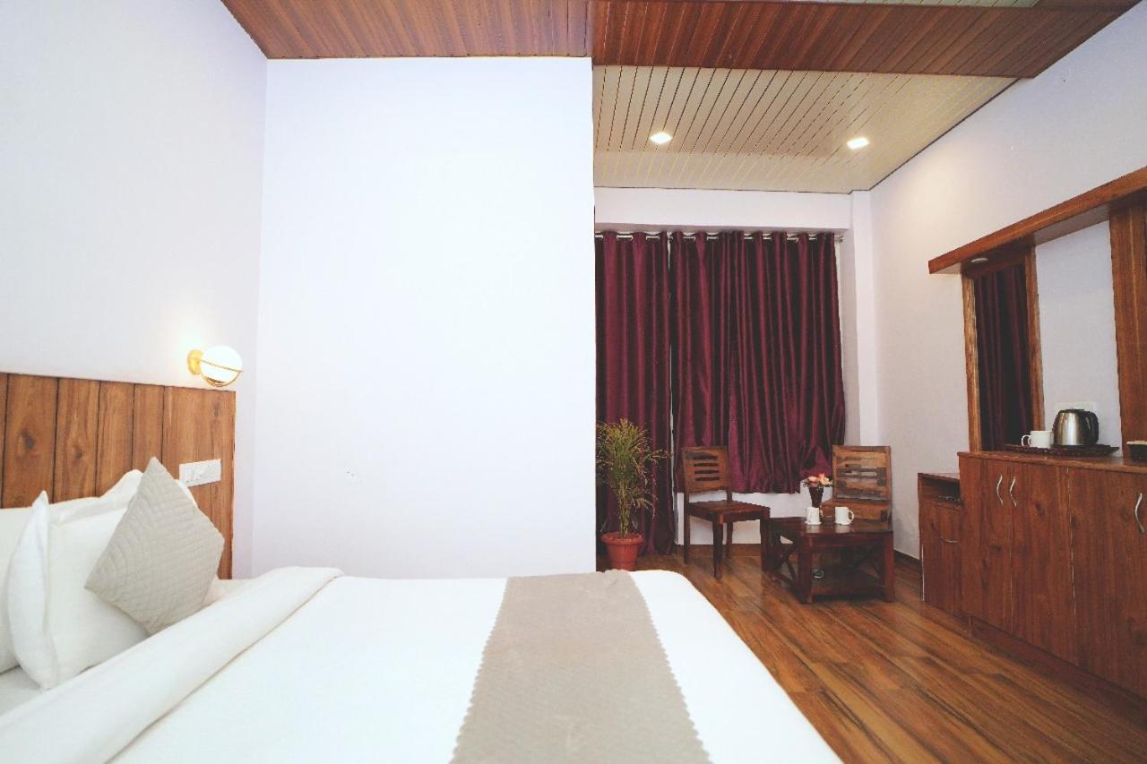 Hotel Kasauli View Cafe Restaurant Open Terrace Mountain View Zewnętrze zdjęcie