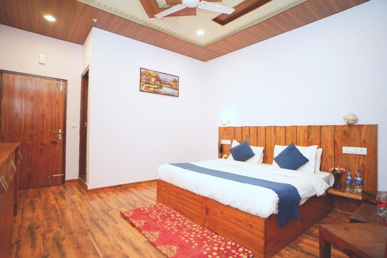 Hotel Kasauli View Cafe Restaurant Open Terrace Mountain View Zewnętrze zdjęcie
